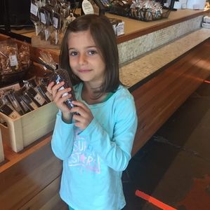 Meet your Posher, Luminita